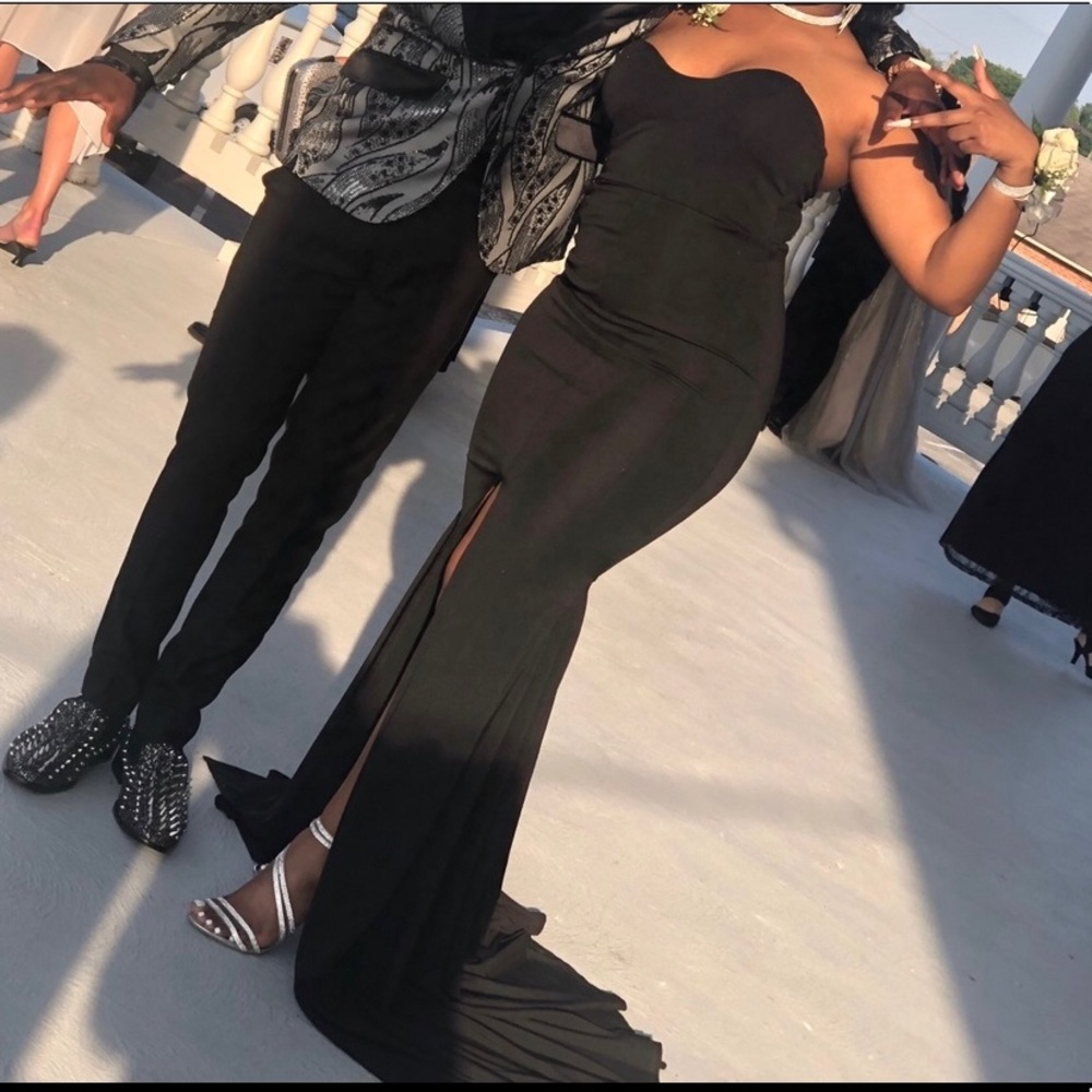 ONLY WORN ONCE* black strapless mermaid prom dress